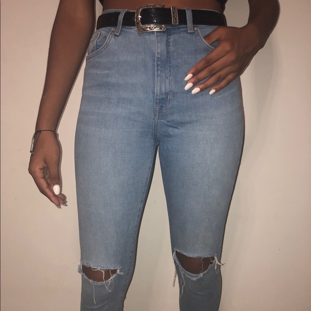 High Waisted Jeans FOREVER 21